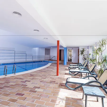 Leman Y Aparthotel 4*