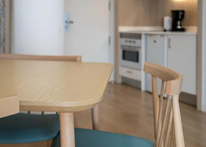 Leman Y Apart-hotel 4*