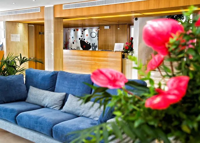 Leman Y Apart-hotel 4*