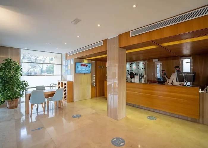 Apart-hotel Leman Y 4*