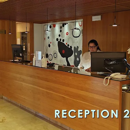 Leman Y Aparthotel 4*