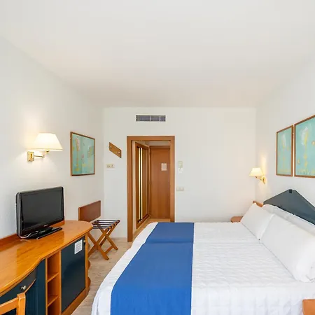 Aparthotel Leman Y 4*