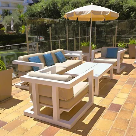 Leman Y Hotel apartamentowy 4*